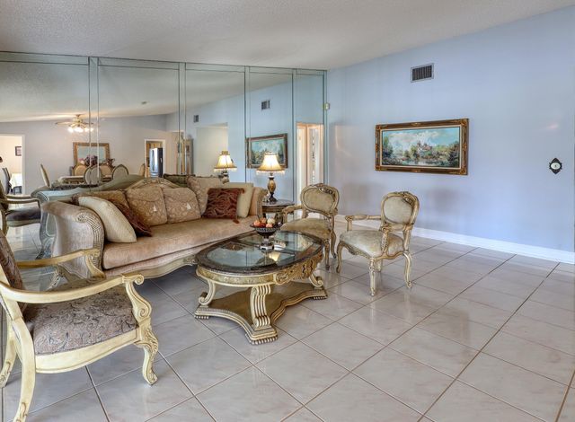 10500 NW 71st Place, Tamarac, FL 33321