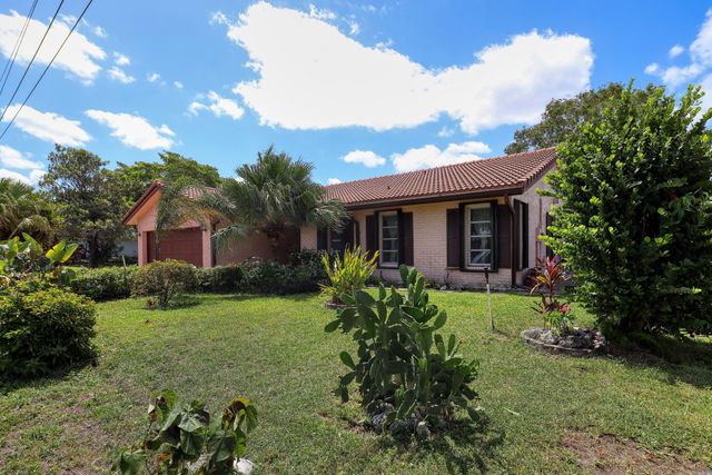 10500 NW 71st Place, Tamarac, FL 33321
