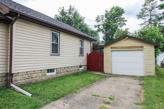 806 West Street, Three Rivers, MI 49093