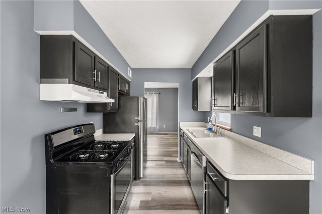 3883 Brookside Boulevard, Cleveland, OH 44111