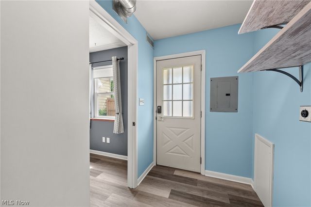 3883 Brookside Boulevard, Cleveland, OH 44111