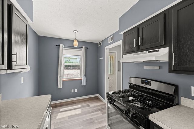 3883 Brookside Boulevard, Cleveland, OH 44111