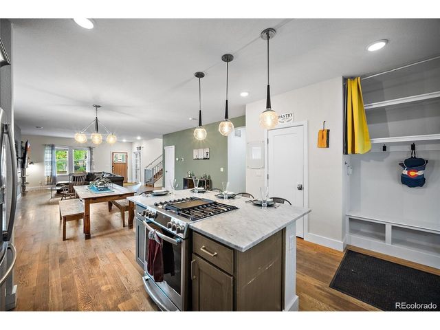 1009 Boulder St, Colorado Springs, CO 80903