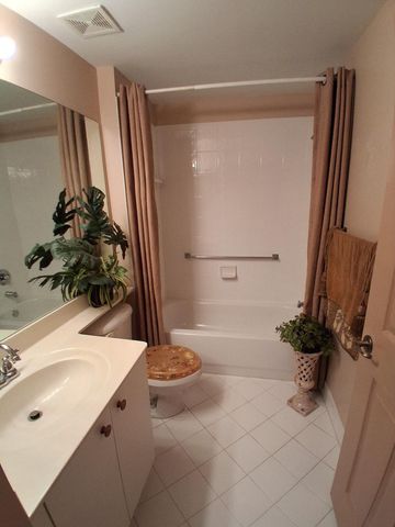 7647 Southampton Terrace D-309, Tamarac, FL 33321