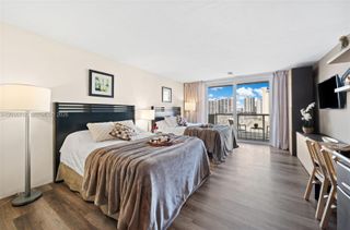 19201 Collins Avenue 736, Sunny Isles Beach, FL 33160