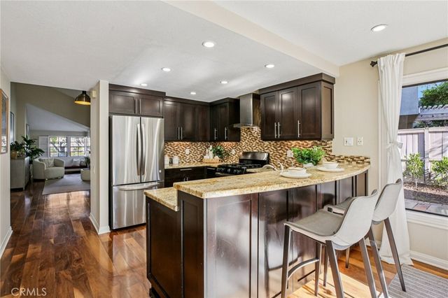 14 Whistling, Irvine, CA 92614