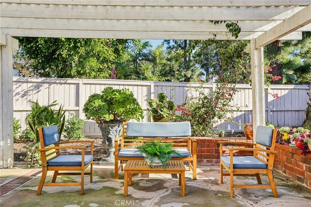 14 Whistling, Irvine, CA 92614