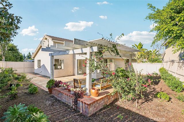 14 Whistling, Irvine, CA 92614