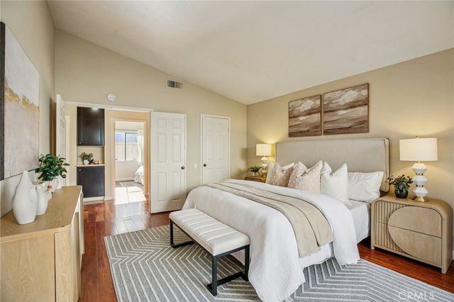 14 Whistling, Irvine, CA 92614