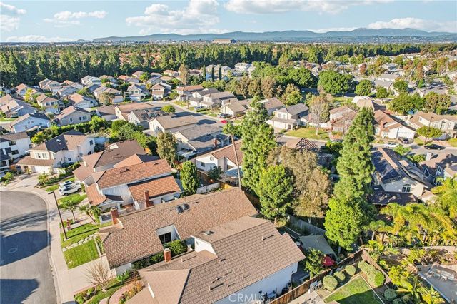 14 Whistling, Irvine, CA 92614