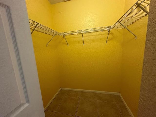 1091 Golden Lakes Boulevard 422, West Palm Beach, FL 33411