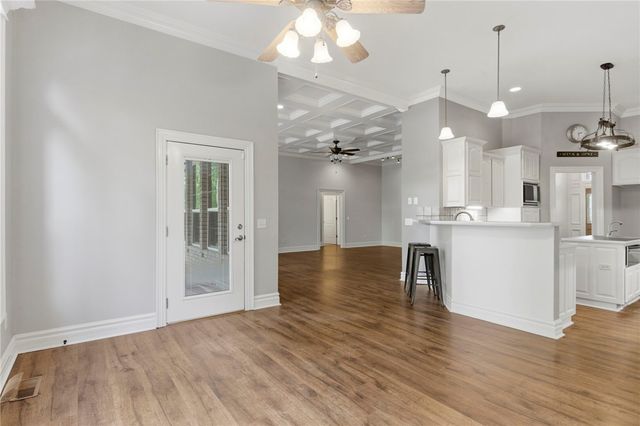 304 SW Duke Avenue, Bentonville, AR 72712