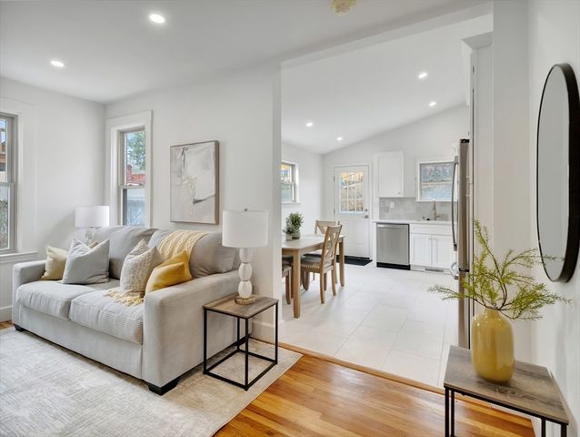 187 Colburn St 187, Dedham, MA 02026