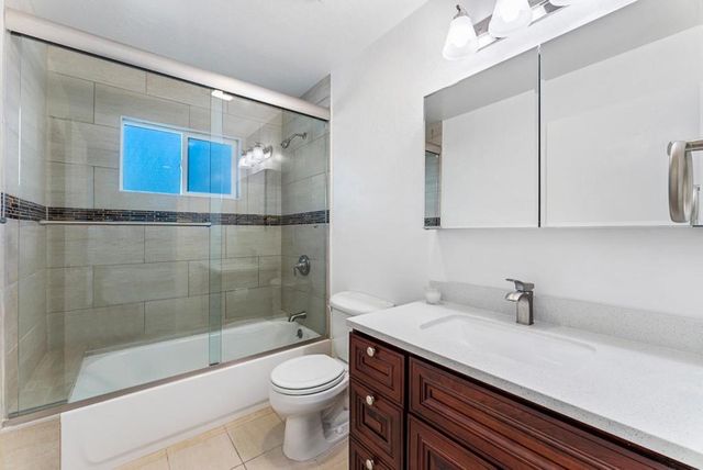 1069 7th Avenue, Santa Cruz, CA 95062