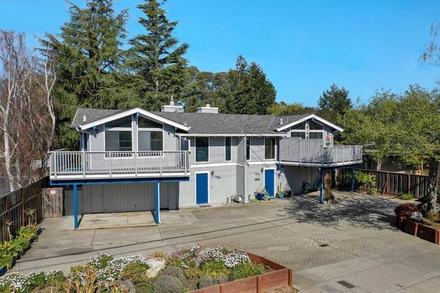 1069 7th Avenue, Santa Cruz, CA 95062