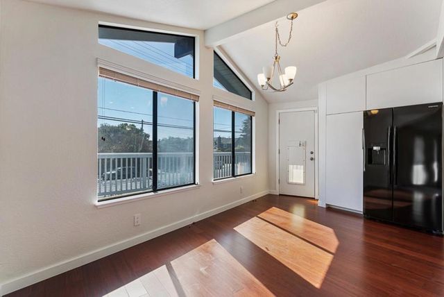 1069 7th Avenue, Santa Cruz, CA 95062