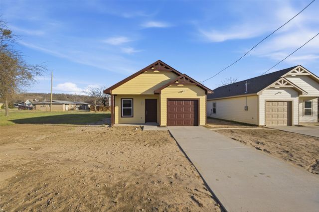 512 SW 15th Street, Mineral Wells, TX 76067