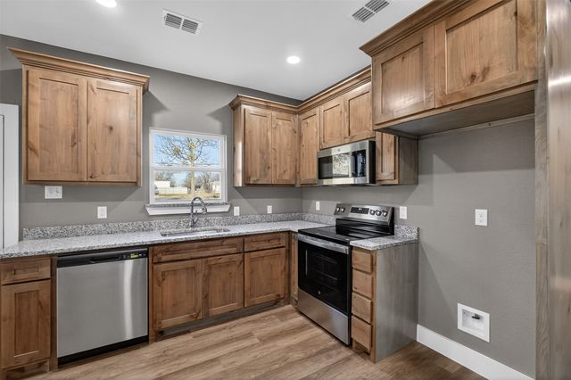512 SW 15th Street, Mineral Wells, TX 76067