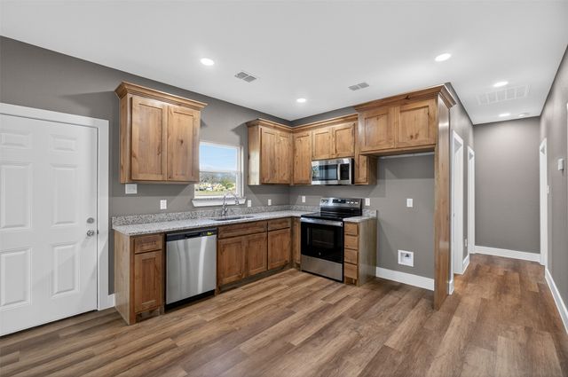 512 SW 15th Street, Mineral Wells, TX 76067