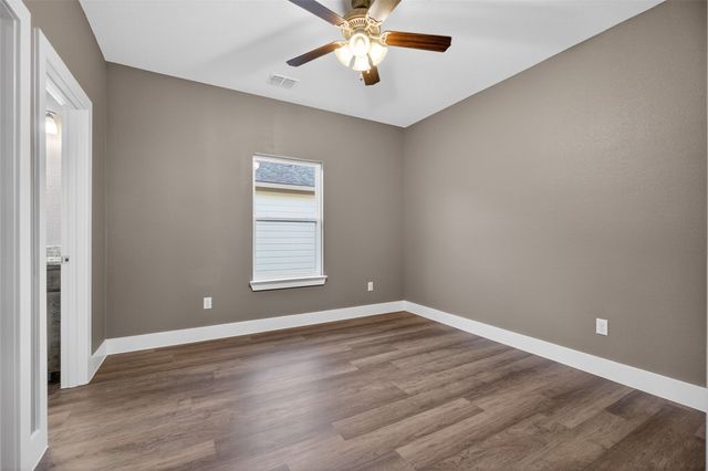 512 SW 15th Street, Mineral Wells, TX 76067