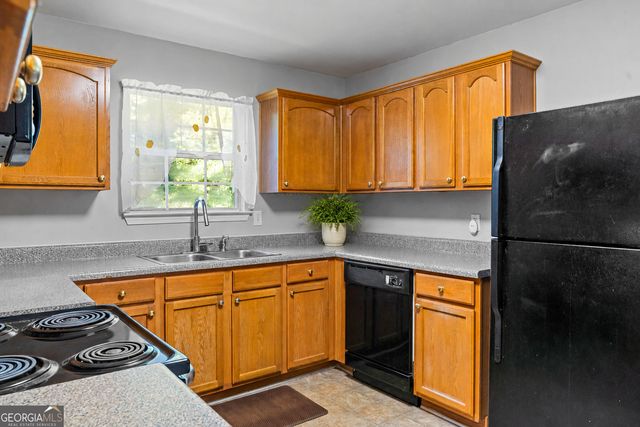 1952 Boatswain Drive, Hampton, GA 30228