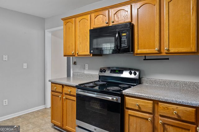 1952 Boatswain Drive, Hampton, GA 30228