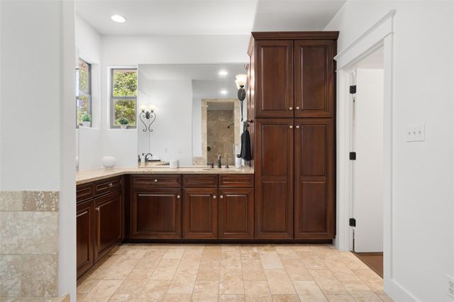 1411 Burford PL, Austin, TX 78704