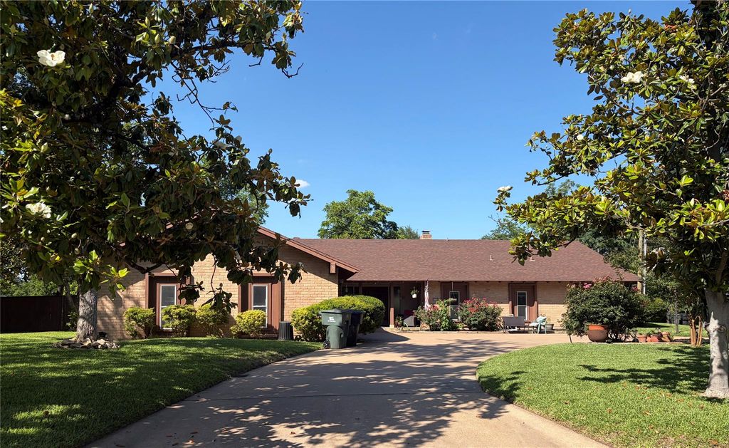 4108 Briar Cliff RD, Temple, TX 76502