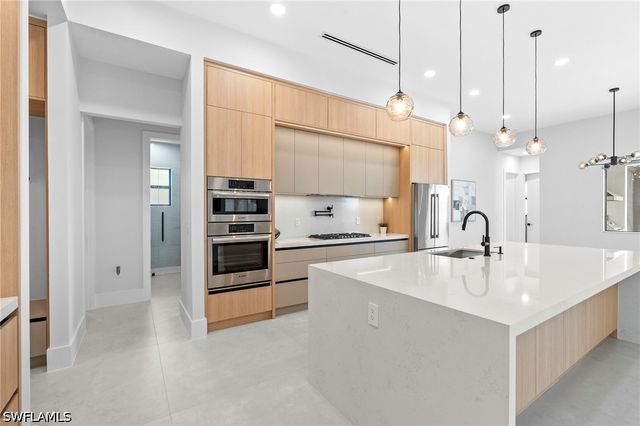 18432 Royal Hammock BLVD, Naples, FL 34114
