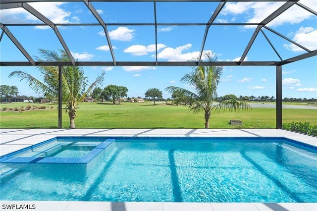 18432 Royal Hammock BLVD, Naples, FL 34114