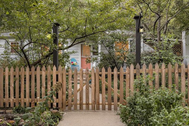 1020 N Taylor Street, Little Rock, AR 72205