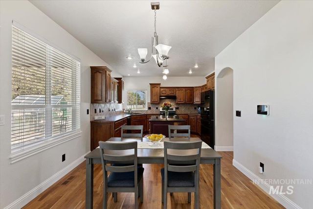 2291 W Windchime Dr, Meridian, ID 83646