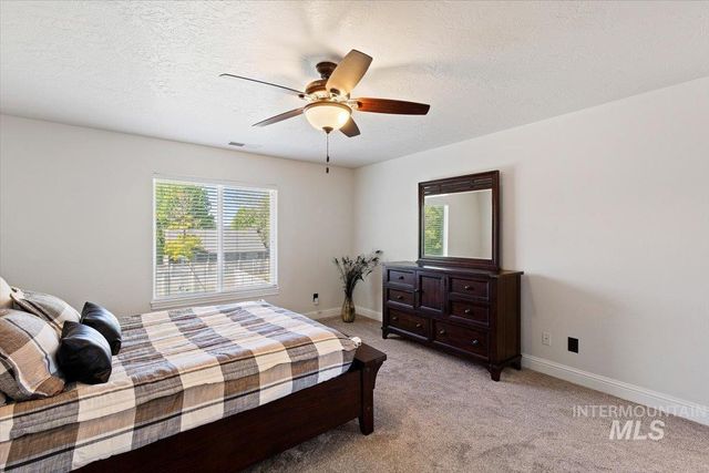 2291 W Windchime Dr, Meridian, ID 83646