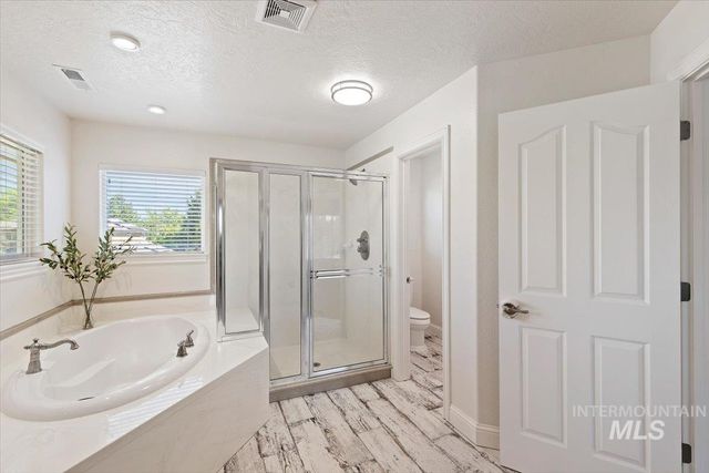 2291 W Windchime Dr, Meridian, ID 83646