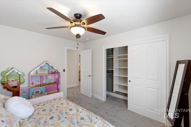 2291 W Windchime Dr, Meridian, ID 83646