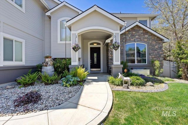 2291 W Windchime Dr, Meridian, ID 83646