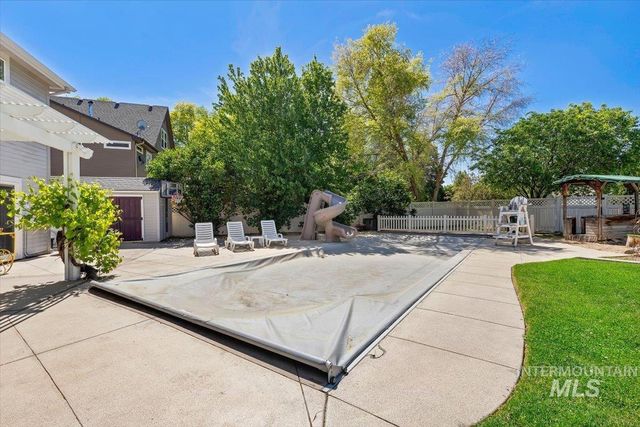 2291 W Windchime Dr, Meridian, ID 83646