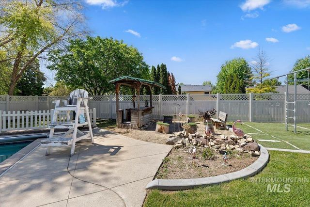 2291 W Windchime Dr, Meridian, ID 83646