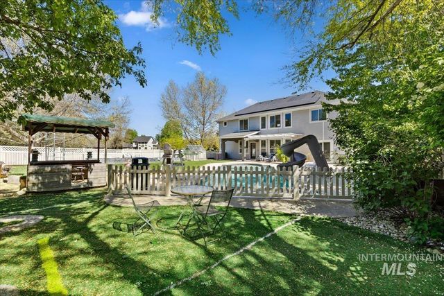 2291 W Windchime Dr, Meridian, ID 83646