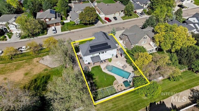 2291 W Windchime Dr, Meridian, ID 83646