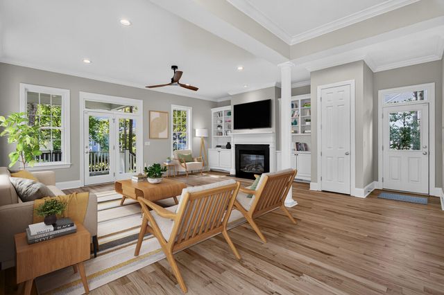 7060 Schooner Street, Charleston, SC 29492