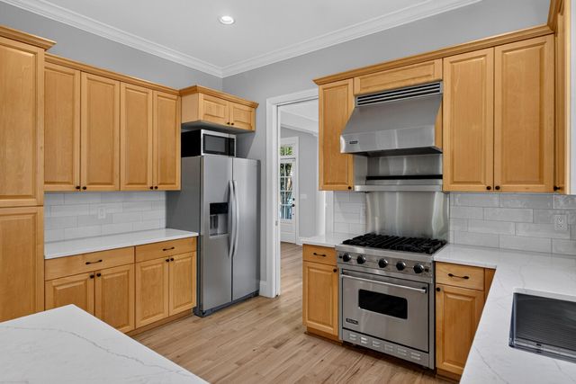 7060 Schooner Street, Charleston, SC 29492