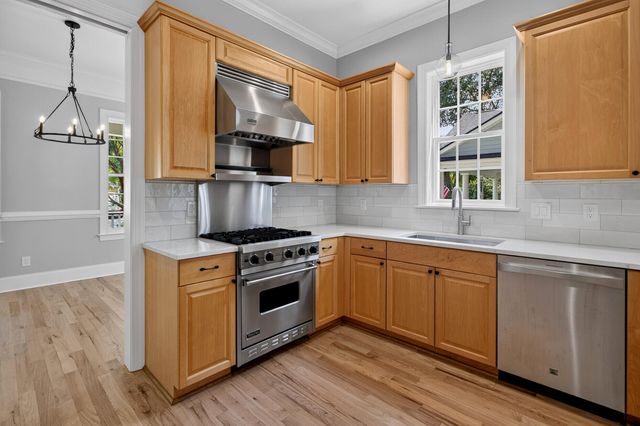 7060 Schooner Street, Charleston, SC 29492