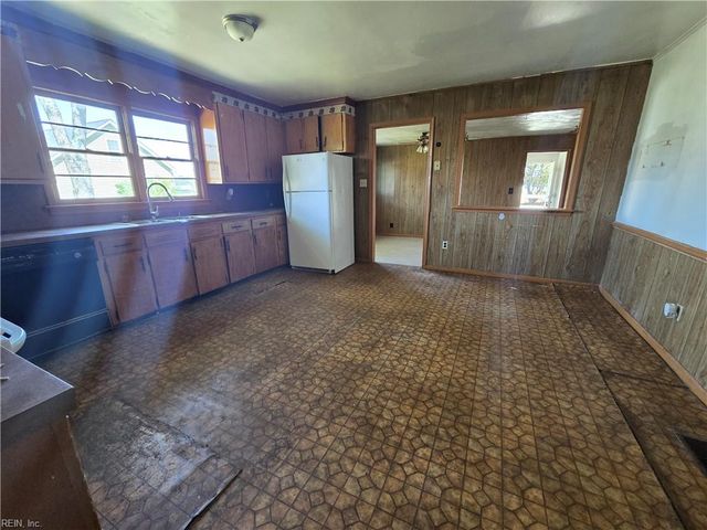 5333 Godwin BLVD, Suffolk, VA 23434