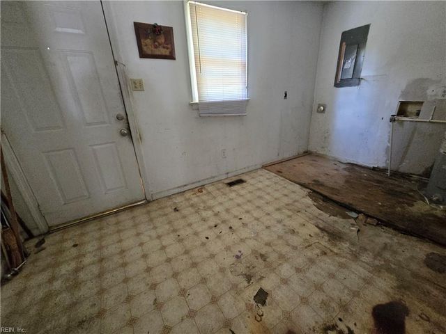 5333 Godwin BLVD, Suffolk, VA 23434