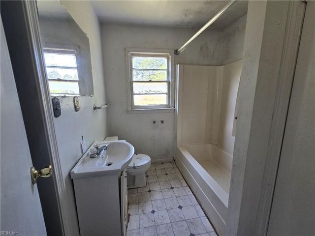 5333 Godwin BLVD, Suffolk, VA 23434