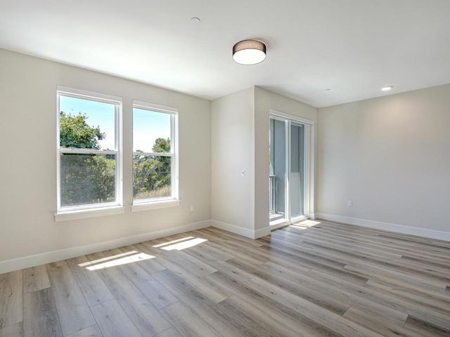 101 Aptos Village Way 1, Aptos, CA 95003
