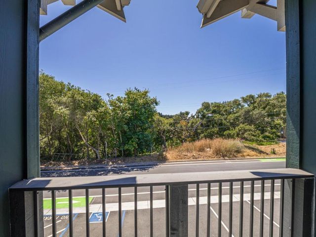 101 Aptos Village Way 1, Aptos, CA 95003