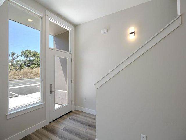 101 Aptos Village Way 1, Aptos, CA 95003