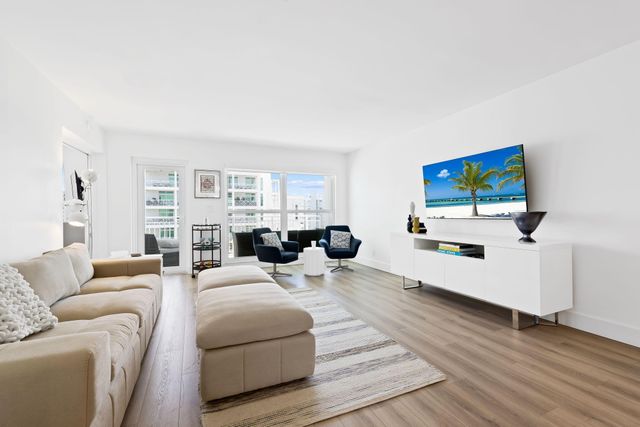 3114 S Ocean Boulevard 706, Highland Beach, FL 33487